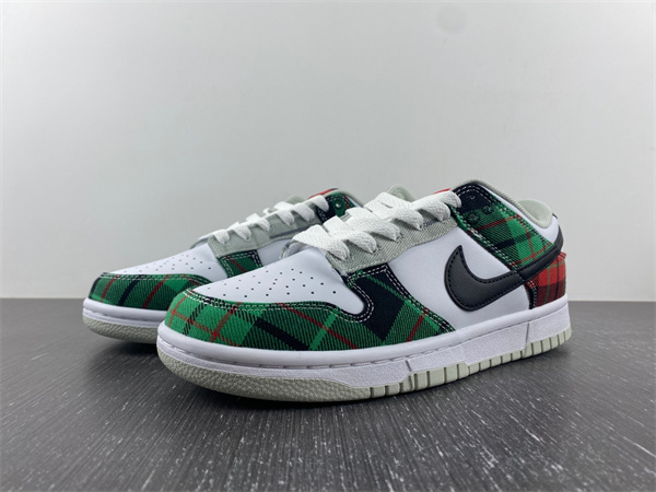 Nike Dunk Low Tartan Plaid DV0827-100