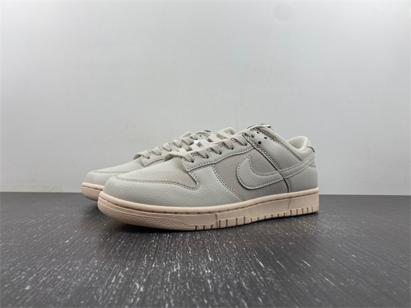 Nike Dunk Low “Light Orewood Brown”