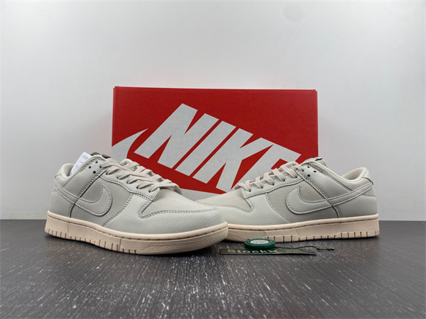 Nike Dunk Low “Light Orewood Brown”