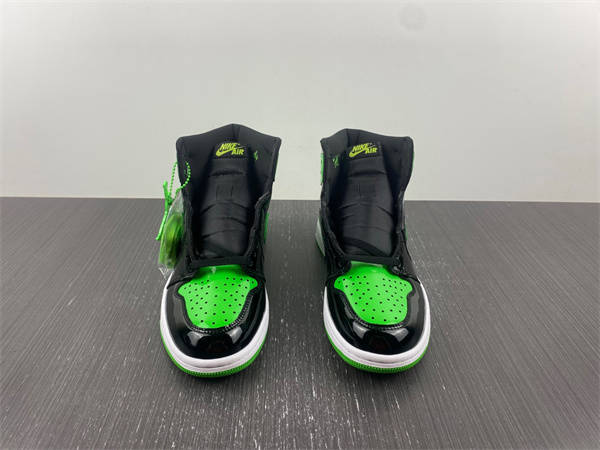 Jordan1 Retro Pine Green Black 555088-030
