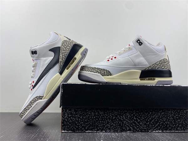 Travis Scott x Air Jordan 3