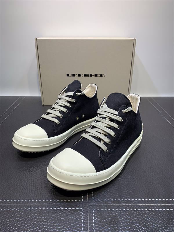 RI*K OWENS SNEAKERS