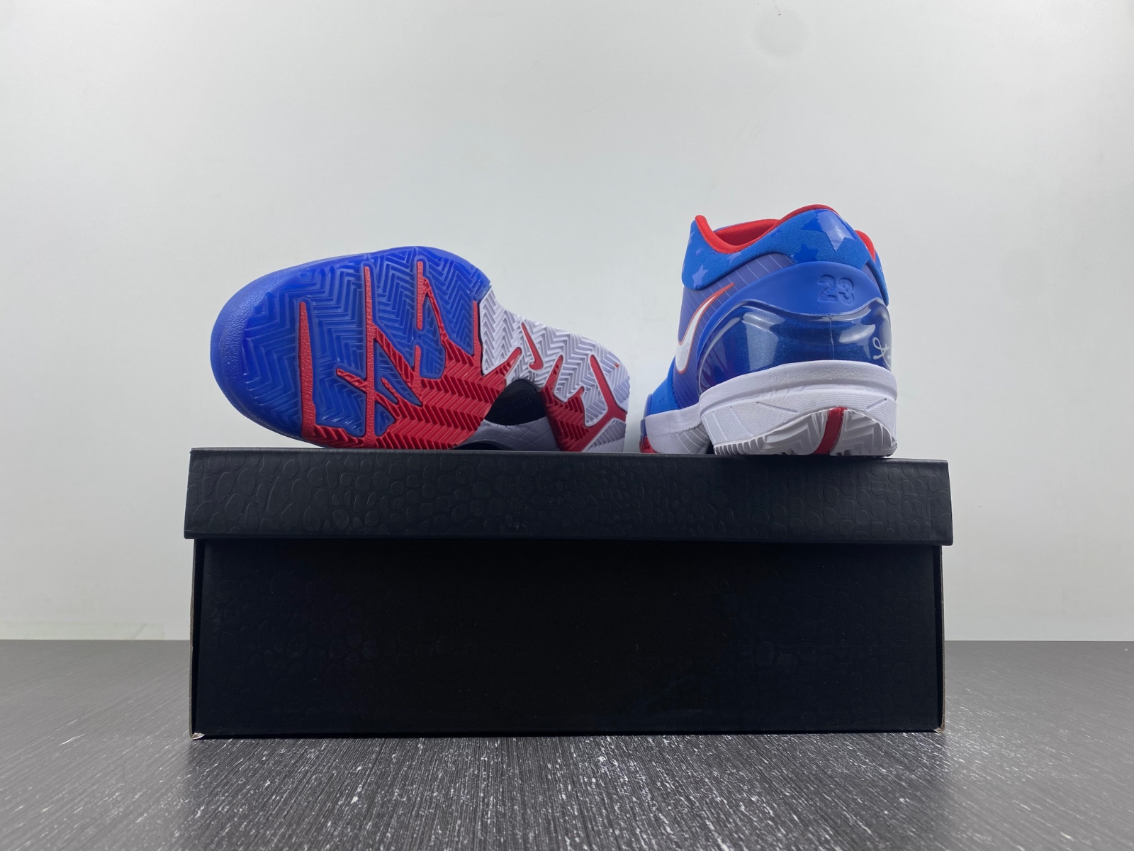 Nike Kobe 4 Protro “Philly”