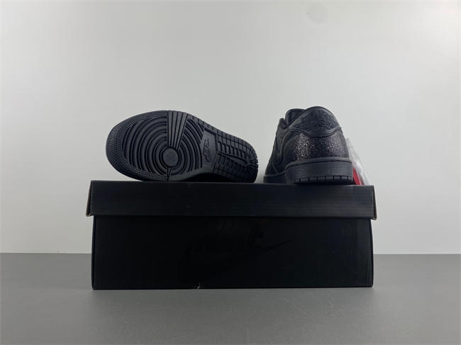 Travis Scott x Air Jordan 1  DM7866--282