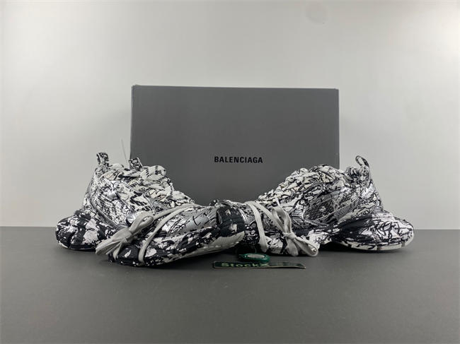 十IAGA -PHANTOM SNEAKER 734734 W3XDC 0135