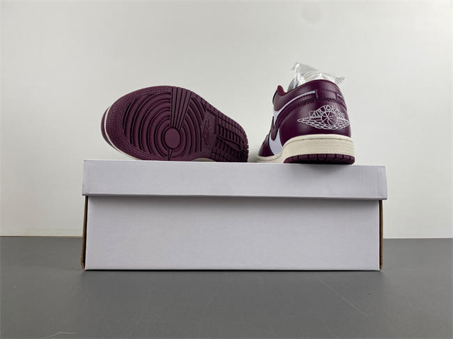 Air Jordan 1 Low  DC0774-161