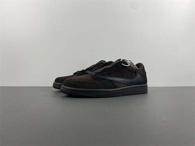 Travis Sco tt x Air Jordan 1 Low OG  DM7866-202