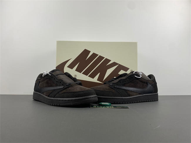 Travis Sco tt x Air Jordan 1 Low OG DM7866-202