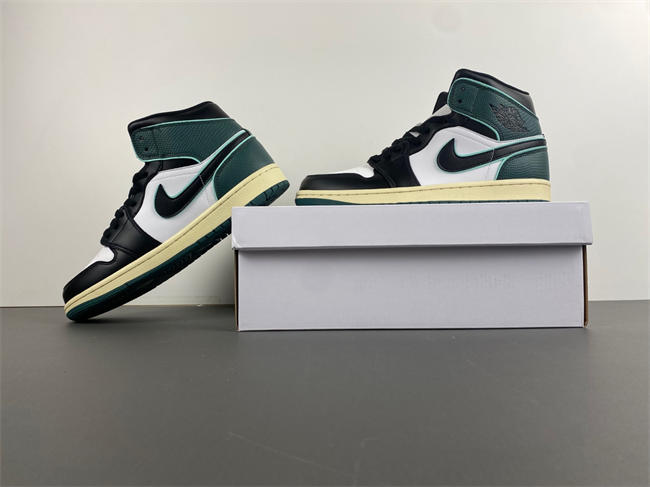 AIR JORDAN 1 MID SE "LEGEND PINK" GS SHOES  FQ7818-100